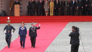 Dilma Rousseff e Antonio Anastasia na Praça Tiradentes em Ouro Preto