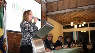 Silvana Nascimento em pronunciamento na abertura do festival gastronômico