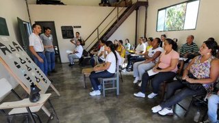Fábrica de calçados abre novas oportunidades e leva mais desenvolvimento para moradores do Norte de Minas