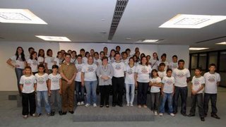 Estudantes durante visita à Cidade Administrativa Presidente Tancredo Neves