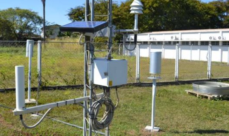 Nova estação meteorológica eletrônica da Unimontes, no campus-sede