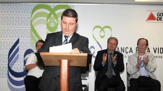 Governador Antonio Anastasia assinou a criação do programa