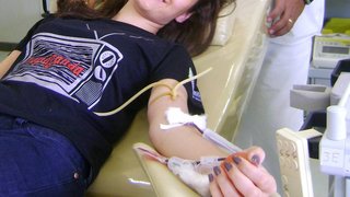 Júlia Moreira fez a primeira doação de sangue, na unidade de Sete Lagoas