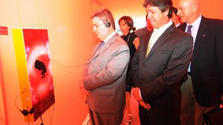 Governador, ao lado do secretário Antônio Jorge, participa das atividades do Túnel da Vida