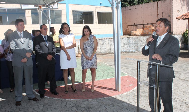 Secretário Carlos Pimenta discursa na inauguração da Padaria Escola