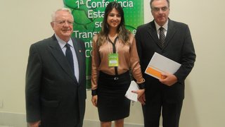 Carlos Velloso, Margareth Travessoni e Gil Castello Branco, durante a Consocial