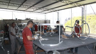 Fábrica de móveis Summer Brazil dá oportunidade de trabalho a detentos do presídio