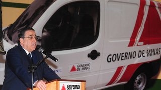 Vice-governador entrega 235 novas ambulâncias 