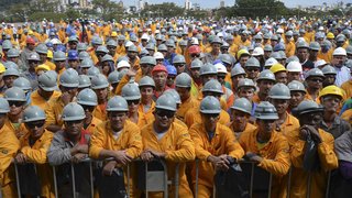 Os cerca de 2.600 operários que trabalham nas obras do Mineirão participaram do ato público