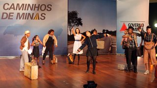 Apresentação do grupo de dança e teatro Valores de Minas