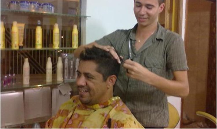Diego Danillo, 23 anos, foi o único homem do curso de cabeleireiro de Monte Azul