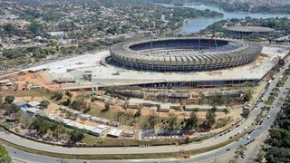 Vista aérea das obras do Mineirão: revista inglesa elogia PPP que viabilizou reforma do estádio