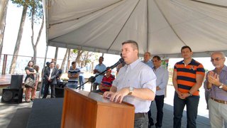 Governador Anastasia fala aos presentes durante inauguração da reforma do Mirante do Mangabeiras