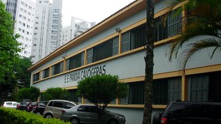 Escola Estadual Pandiá Calógeras, no bairro Santo Agostinho, em BH
