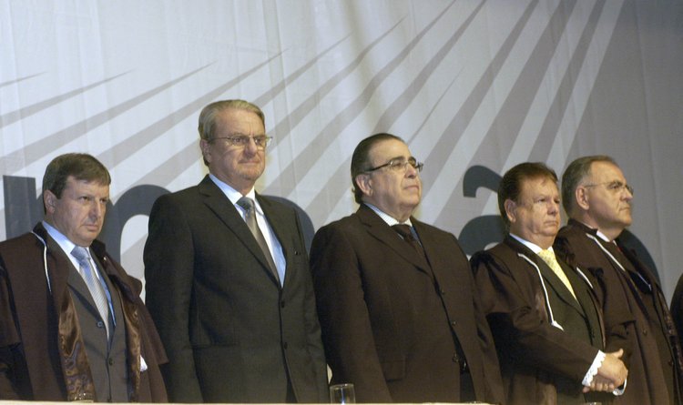 Alberto Pinto Coelho durante solenidade de diplomação dos candidatos