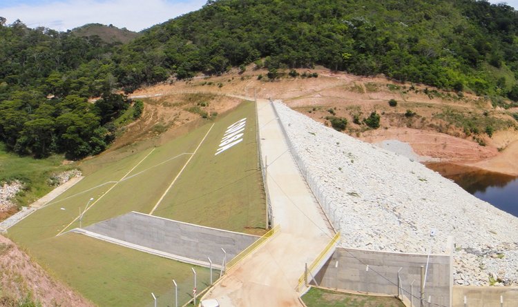 Barragem Aécio Ferreira Cunha, em Teófilo Otoni, foi construída em abril de 2012