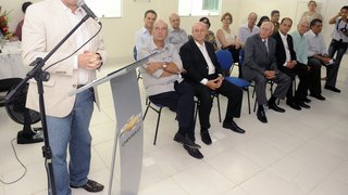 Na inauguração, Antônio Jorge também anunciou que liberará R$ 50 mil para a climatização da unidade