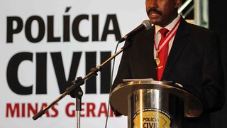 O delegado-geral e ex-deputado estadual, Luiz Soares de Souza Rocha, dá nome à medalha
