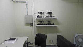Sala de monitoramento possui uma central que opera 24 horas por dia