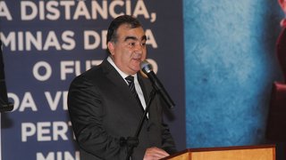 O secretário de Estado de Ciência, Tecnologia e Ensino Superior, Narcio Rodrigues, faz discurso