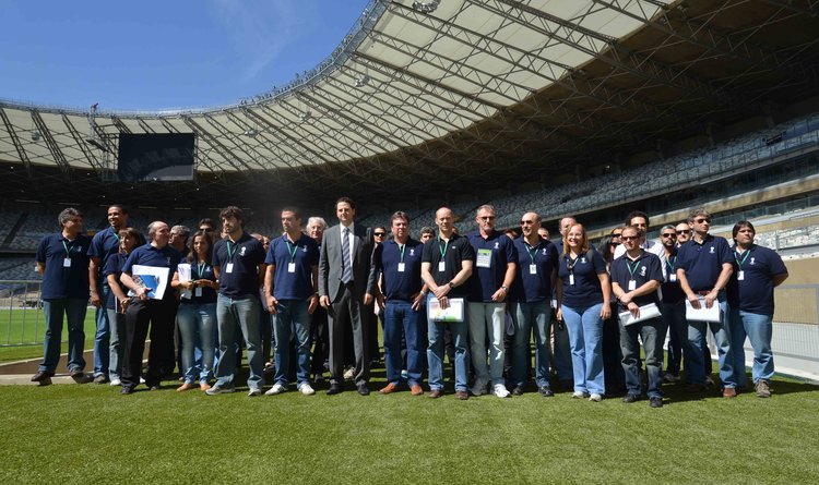 Tiago Lacerda reuniu-se com a equipe da FIFA e do COL no Mineirão