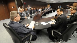 Antonio Anastasia durante reunião de trabalho com 22 prefeitos do Sul e Sudoeste de Minas