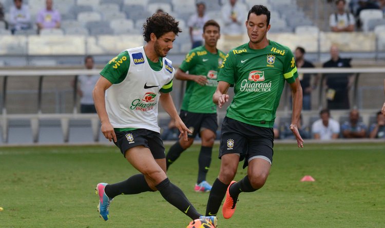 Seleção Brasileira participou de treino nesta terça (23), no Mineirão