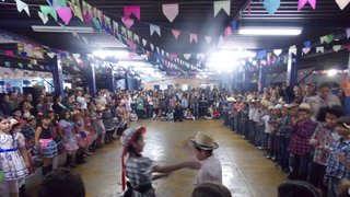 Festas juninas nas escolas estaduais mineiras mobilizam alunos, professores e pais