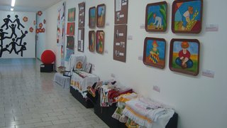 Os trabalhos dos alunos foram expostos em uma galeria de arte de Pouso Alegre