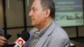 Secretário-adjunto de Transportes e Obras Públicas, Fabrício Sampaio, durante entrevista