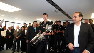 Governador Antonio Anastasia recebe jogadores do Clube Atlético Mineiro 21