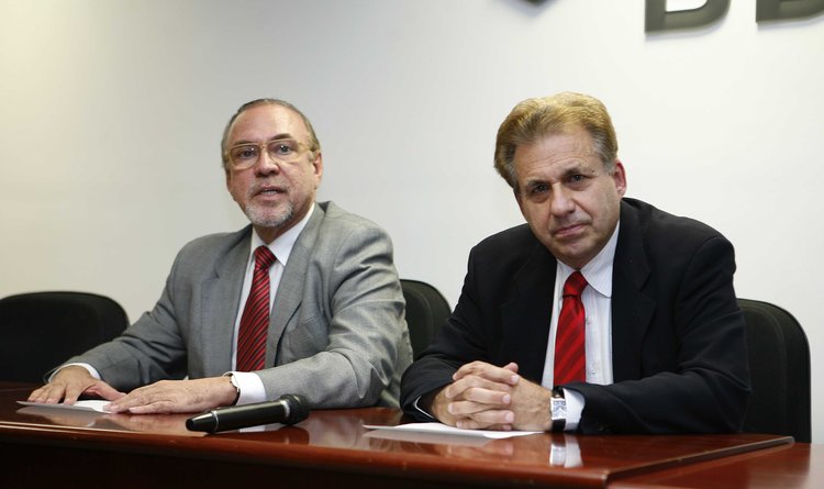 O subsecretário Luiz Antônio Athayde e o especialista norte-americano John Kasarda