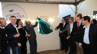 Alberto Pinto Coelho inaugurou o primeiro Centro de Qualidade do Queijo Artesanal de Minas