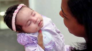 Exame da orelhinha ajuda a identificar e a corrigir falhas auditivas nos recém-nascidos em Minas