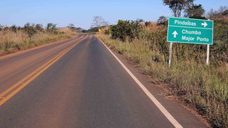 Governo do Estado leva asfalto para comunidade rural em Patos de Minas 