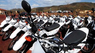 Anastasia ainda entregou 70 motocicletas, adquiridas pelo Instituto Estadual de Florestas