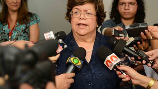 Secretária de Educação, Ana Lúcia Gazzola, destacou política remuneratória do Estado