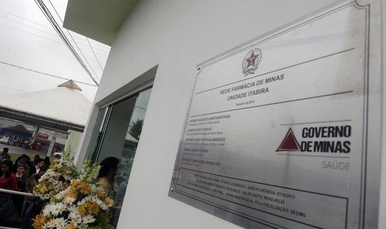 Farmácia de Minas da cidade foi erguida com incentivo financeiro da Secretaria de Saúde