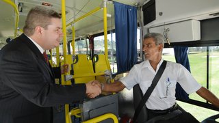 Solenidade de entrega de 60 ônibus novos para Ribeirão das Neves 