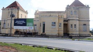 Anastasia assina despacho para a restauração, reforma e revitalização do antigo Cassino