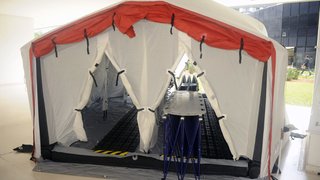 Bombeiros receberam tendas para uso em acidentes com produtos tóxicos e nucleares