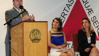 Anastasia participa de entrega do 8º Prêmio Excelência em Gestão Pública