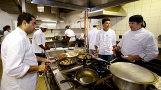 Gastronomia no Morro promove encontro entre os chefs do aglomerado e de restaurantes