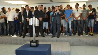 Jogadores e comissão técnica foram recebidos pelo governador no Palácio Tiradentes