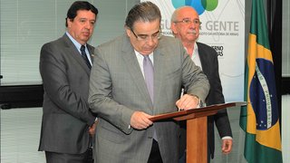 Vice-governador autoriza novos recursos para o saneamento em Minas