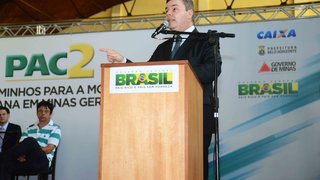 Antonio Anastasia defende federalismo em evento com presidente Dilma