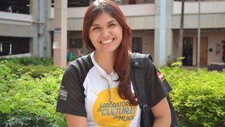 A estudante Thaís Cristina enxerga a Copa do Mundo como uma oportunidade de crescimento