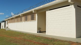Segundo endereço da Escola Senador Antônio Martins, inaugurado nesta quina, vai atender 90 detentos