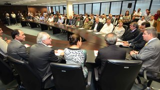 Diversos ex-gestores municipais estiveram presentes na reunião da AMGEP