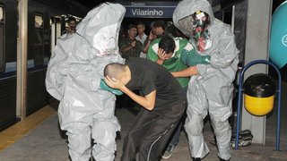 Metrô de Belo Horizonte recebe simulado de ataque químico para a Copa de 2014